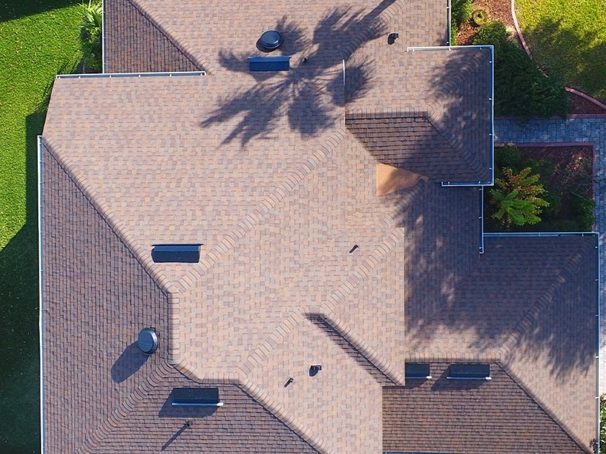 Roof Storm Damage Checklist: What to Do in the First 48 Hours