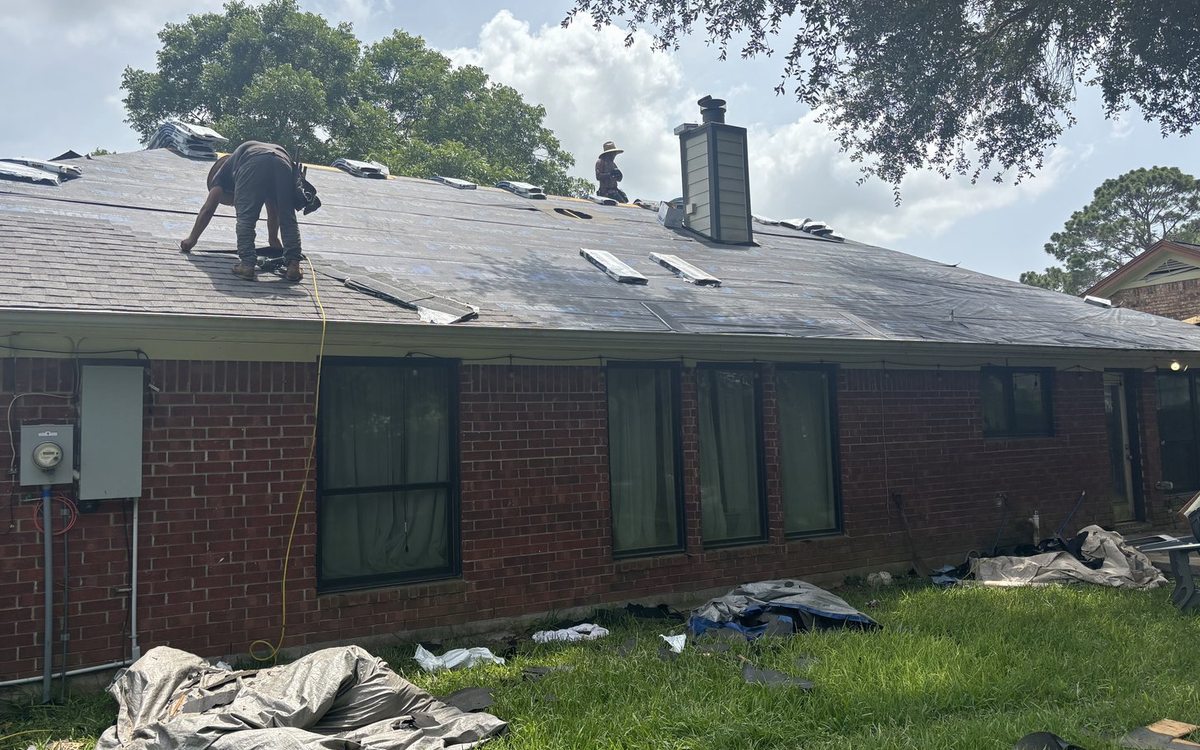 Roofing in Braeswood Place, Houston: What Homeowners Should Know
