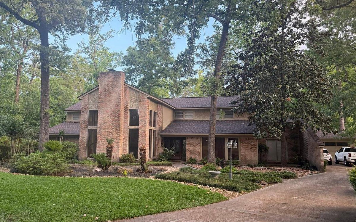 Roofing in Walden, Conroe / North Houston: What Homeowners Should Know