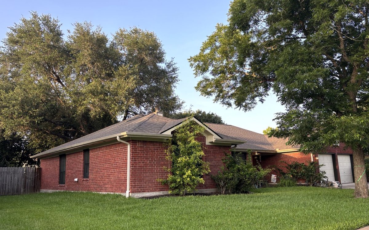 Roofing in Meyerland, Houston: What Homeowners Should Know