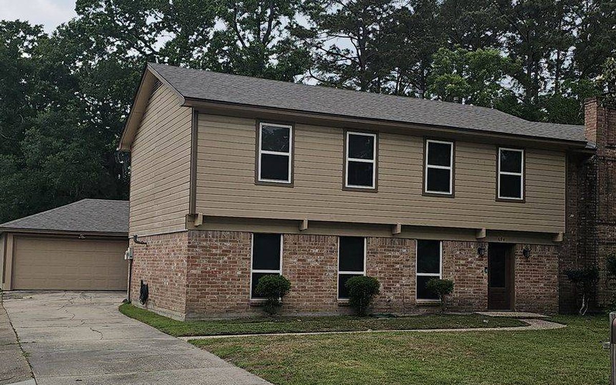 Can I Roof Over My Existing Shingles? in Conroe / North Houston