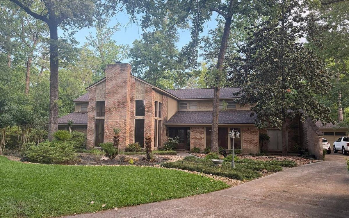 Low-Slope Porches and Additions: Special Roofing Needs in Conroe / North Houston