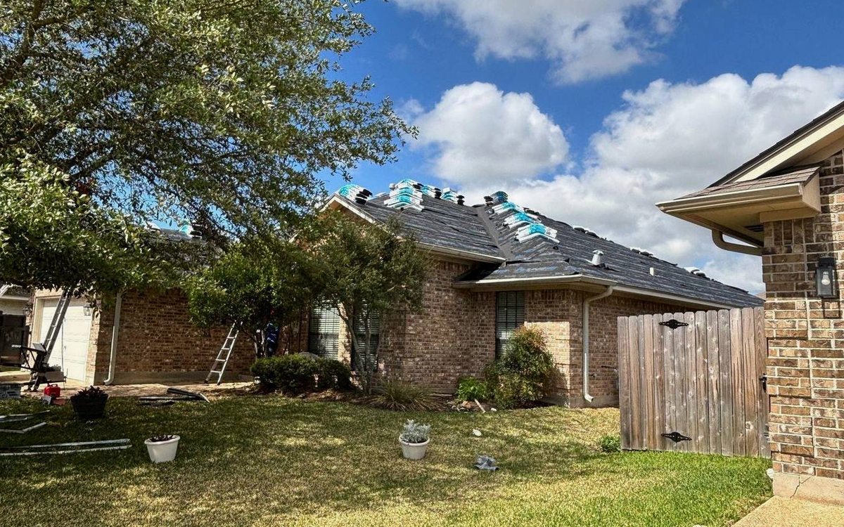 Roof Repair vs. Replacement: How to Decide in College Station