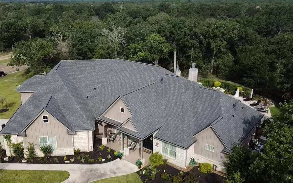 Commercial Roof Maintenance That Prevents Emergencies