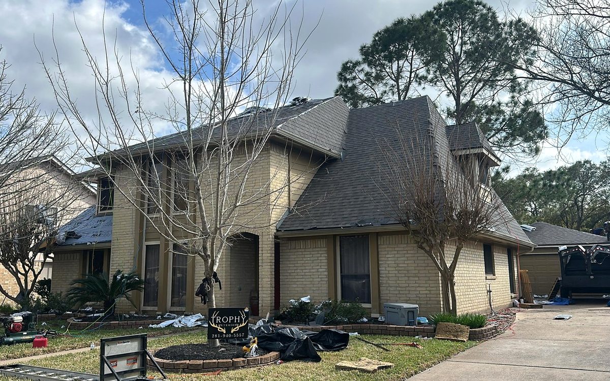 Roofing in Pinewood & Idylwild: Beaumont's Golf-Community Homes