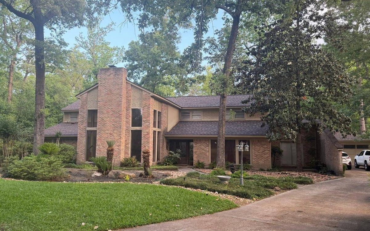 Reading Your Attic for Hidden Roof Problems in Conroe / North Houston