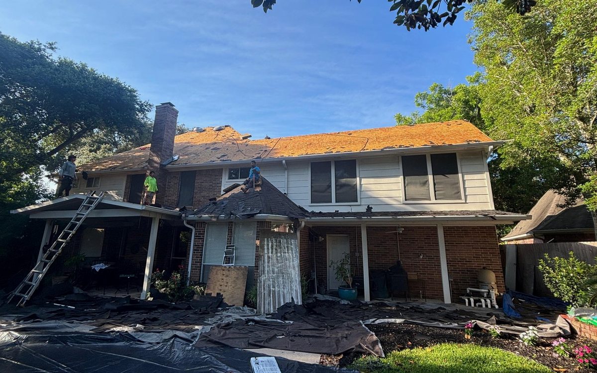 Roofing in Oaks Historic District, Beaumont: What Homeowners Should Know