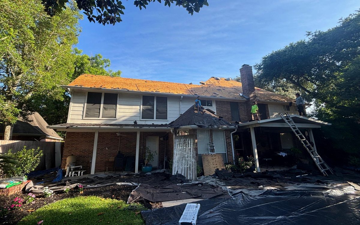 Are Metal Roofs Noisy in the Rain? in Beaumont