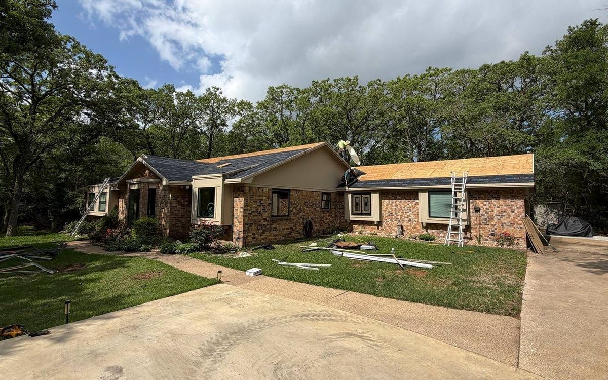 Roofing for New Construction: Getting It Right From Day One in College Station