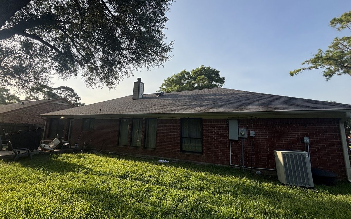 7 Signs You Need a New Roof in Beaumont