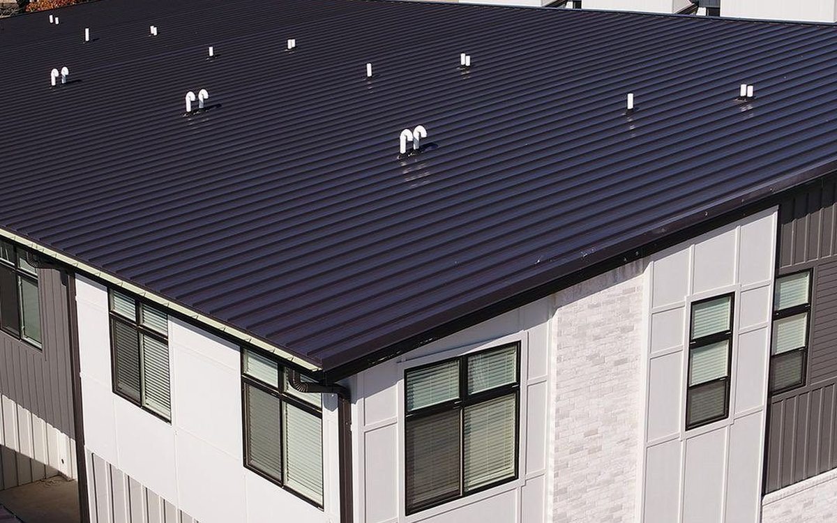 Emergency Roof Tarping: What to Do After Damage