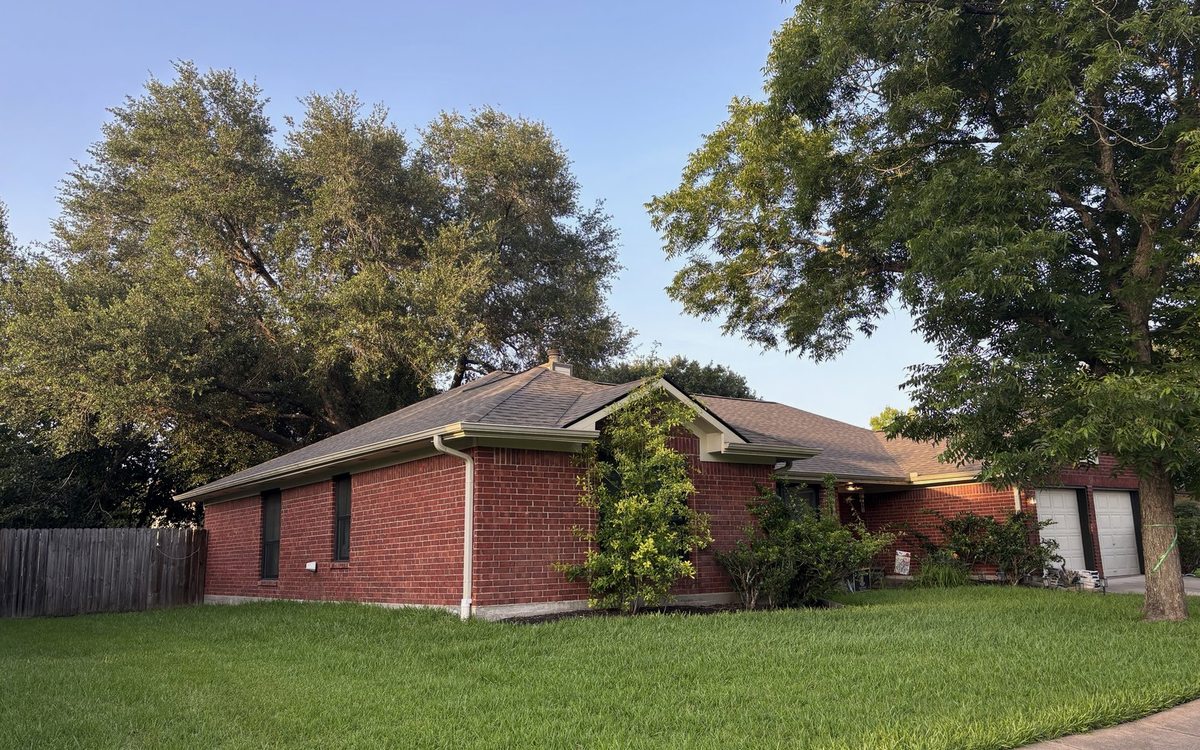 Commercial Roof Maintenance That Prevents Emergencies in Houston