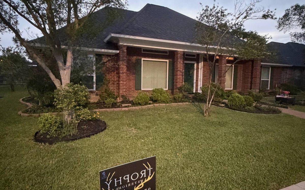 Preventing Roof Algae and Streaking for Good in College Station