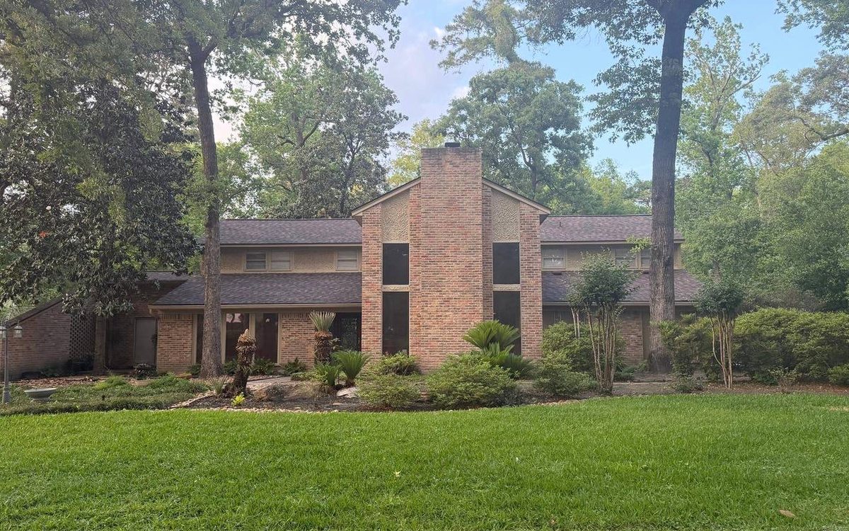 Roof Repair vs. Replacement: How to Decide in Conroe / North Houston