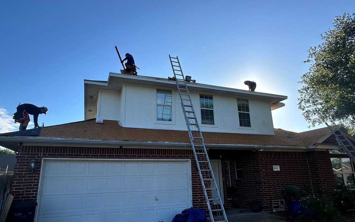 What to Do the Moment Your Roof Leaks in College Station