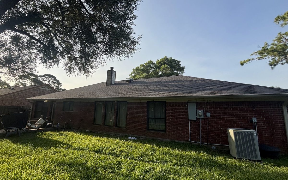 Roofing in Afton Oaks, Houston: What Homeowners Should Know