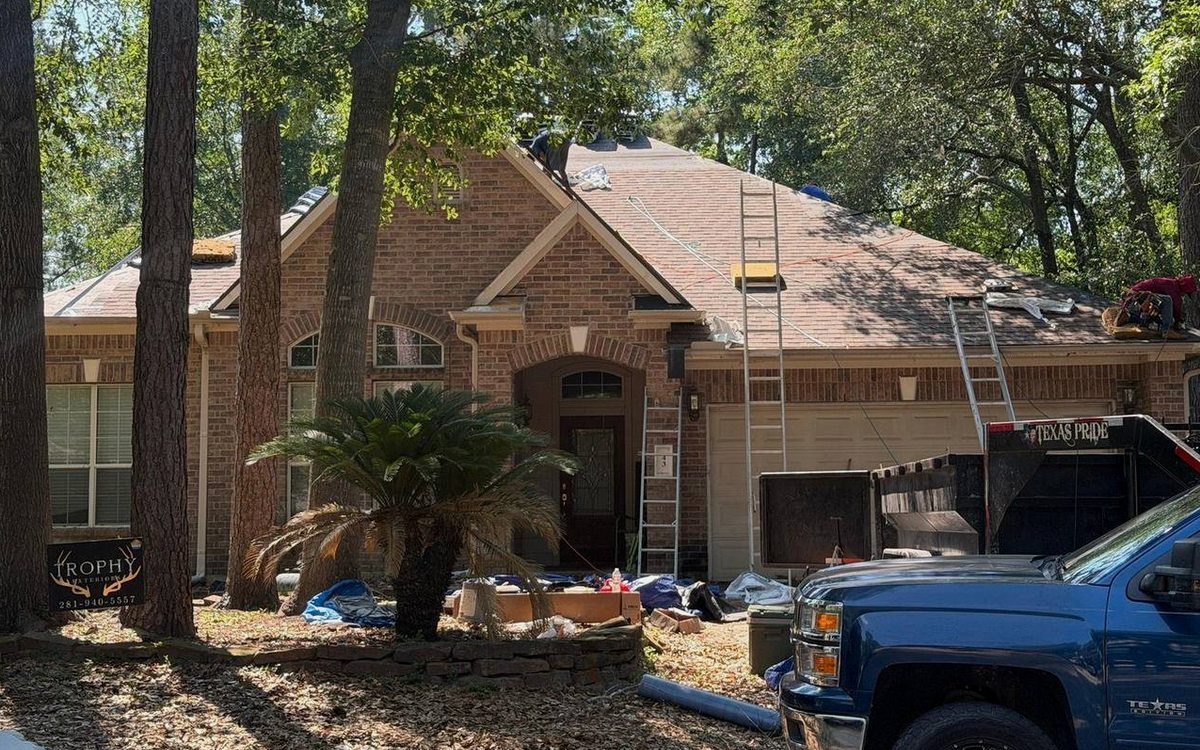 Commercial Roof Maintenance That Prevents Emergencies in Conroe / North Houston