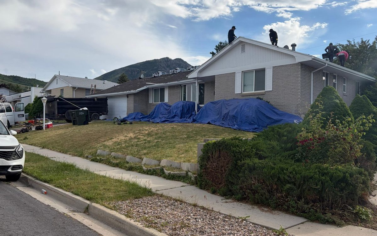 How Do I Choose the Right Shingle Color? in Salt Lake City