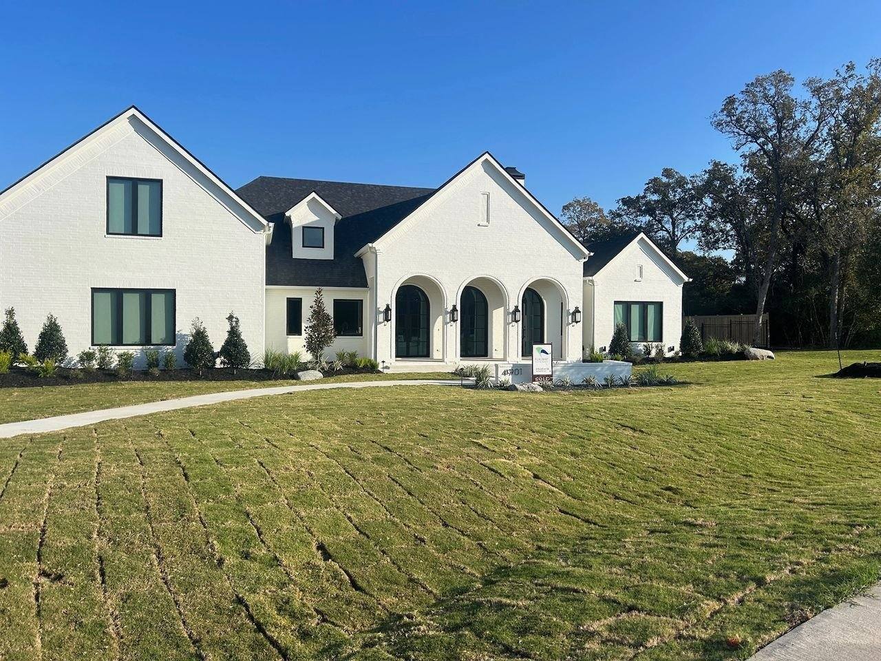 Free Roof Inspection by Trophy Exteriors in Houston South