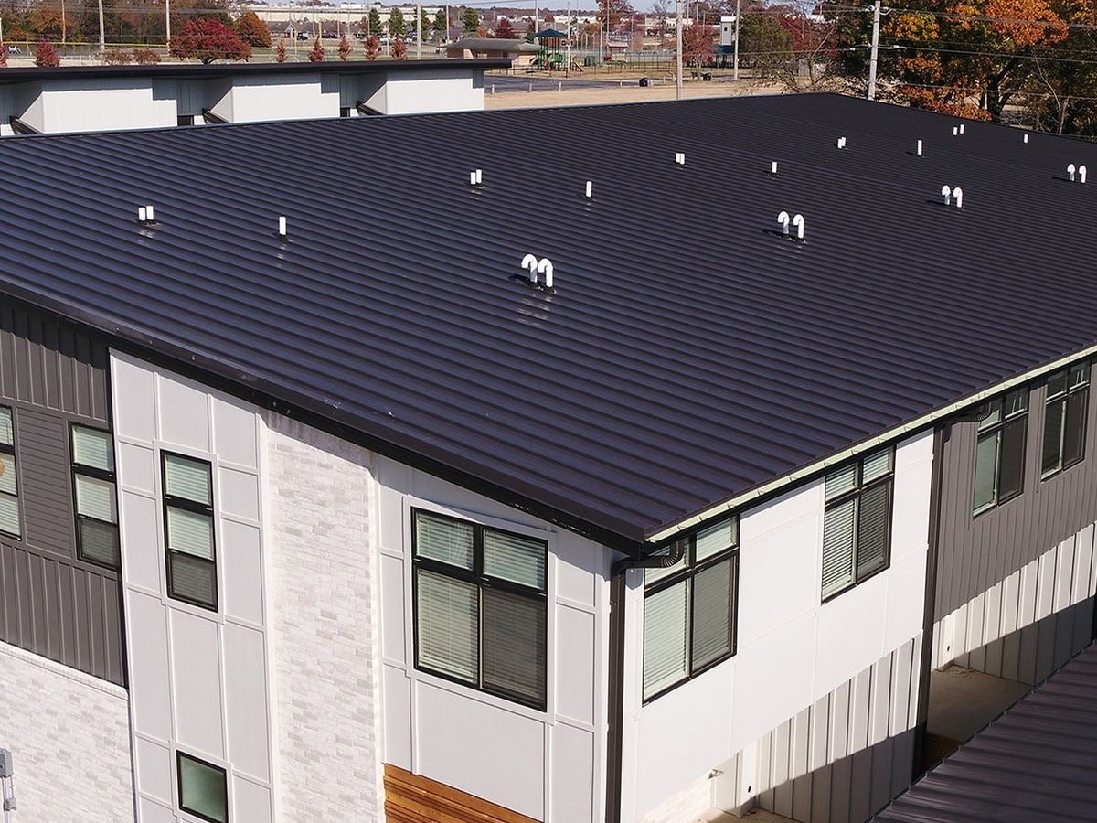 Cedar Shake vs. Synthetic Shake Roofing in College Station