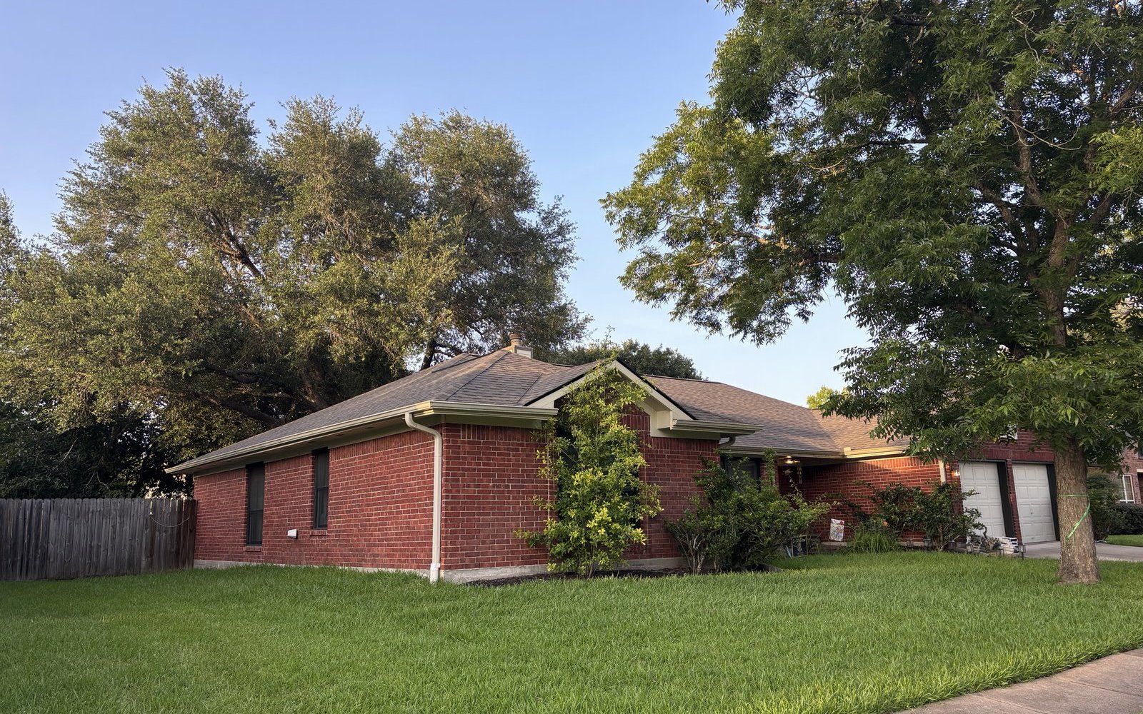 Trophy Exteriors roofing project in South Houston