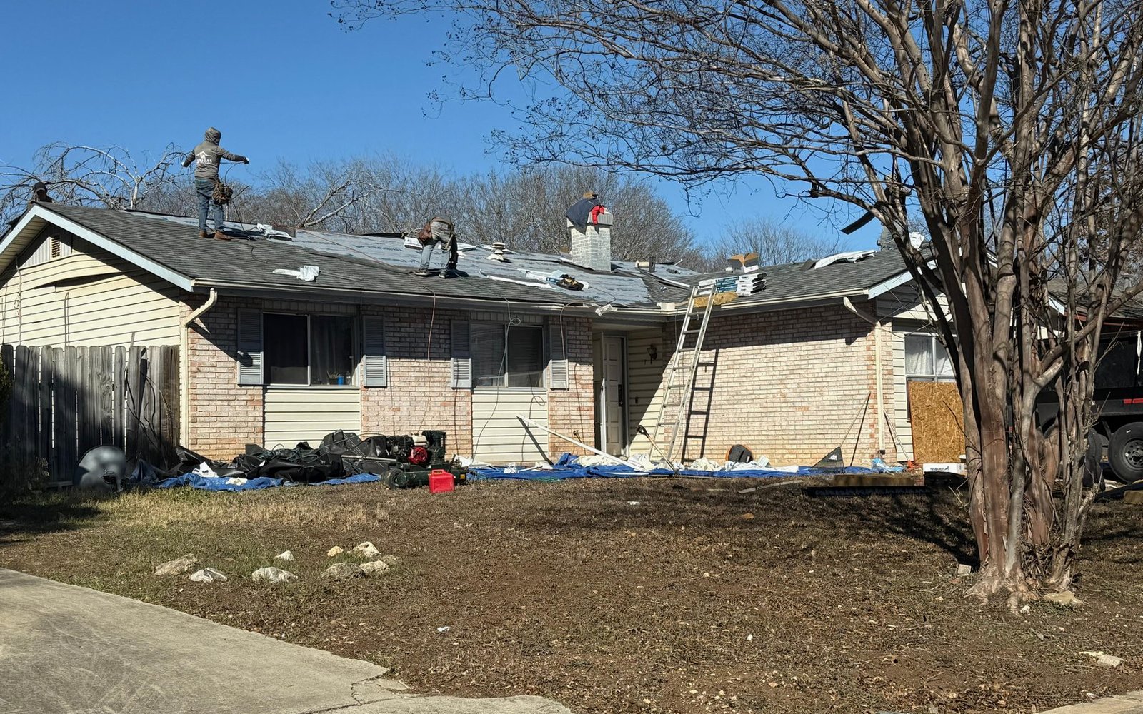 Roofing in Olmos Park: San Antonio's Classic Estates