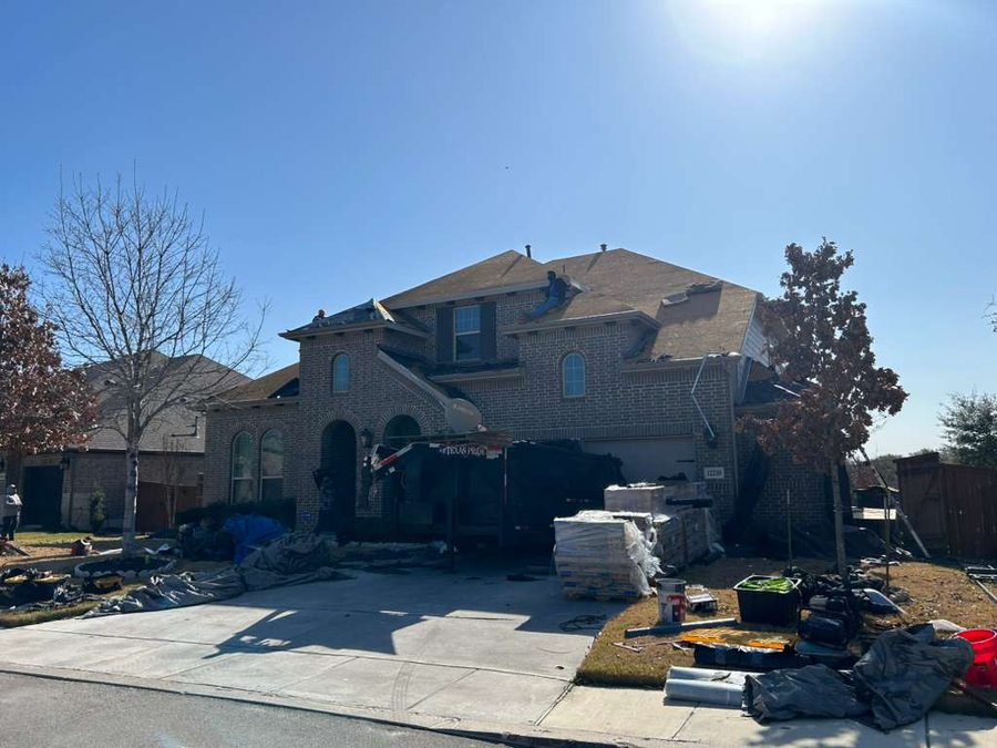 Commercial roofing job